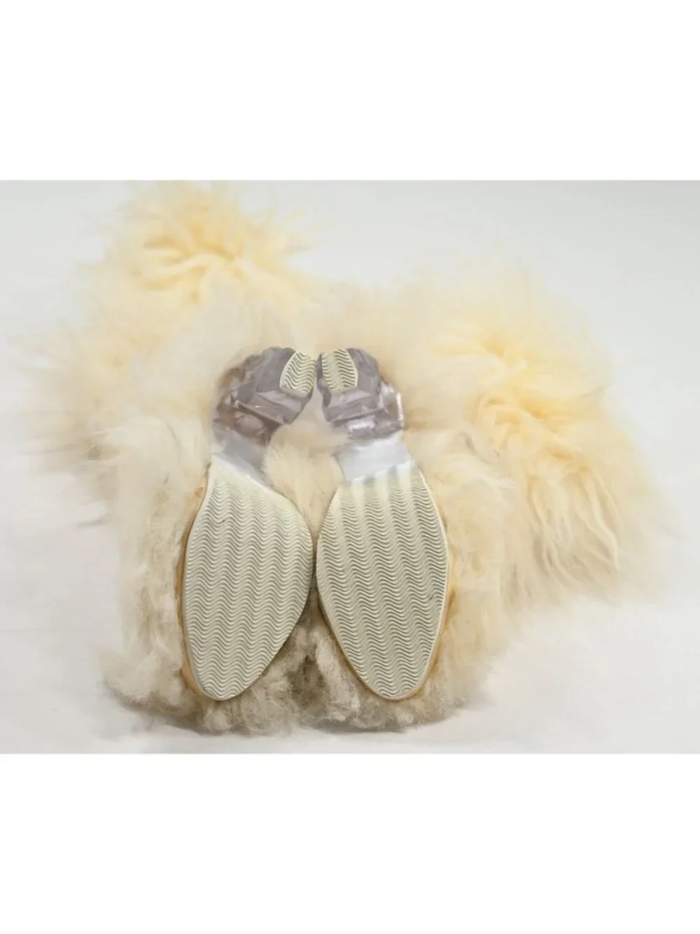Chanel F/W 2010 Fantasy Icicle Faux Fur Mukluk Boots G27514 in Ivory